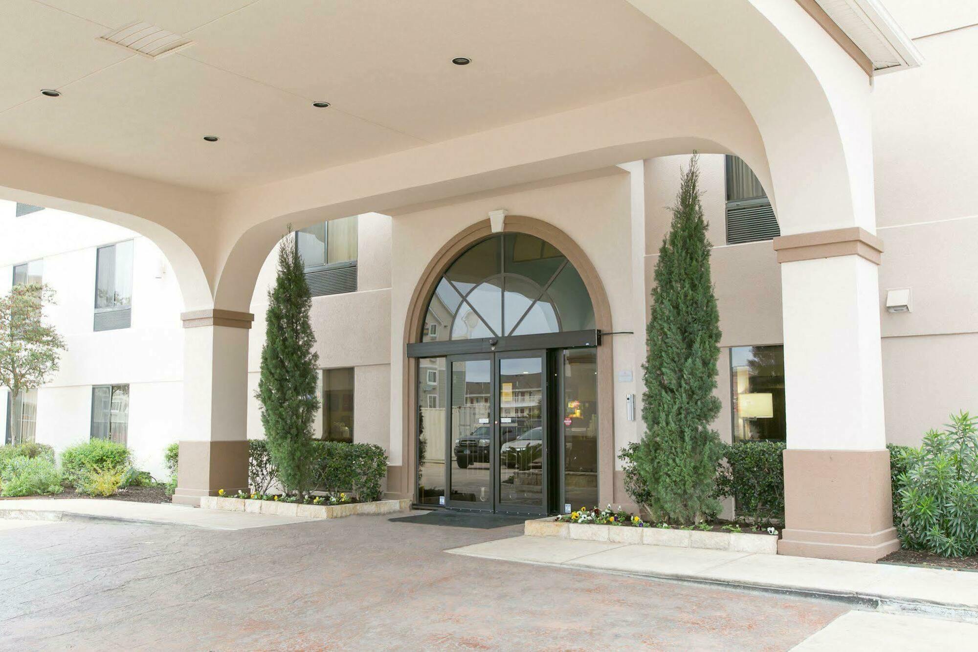 Comfort Suites Austin Nw Lakeline מראה חיצוני תמונה